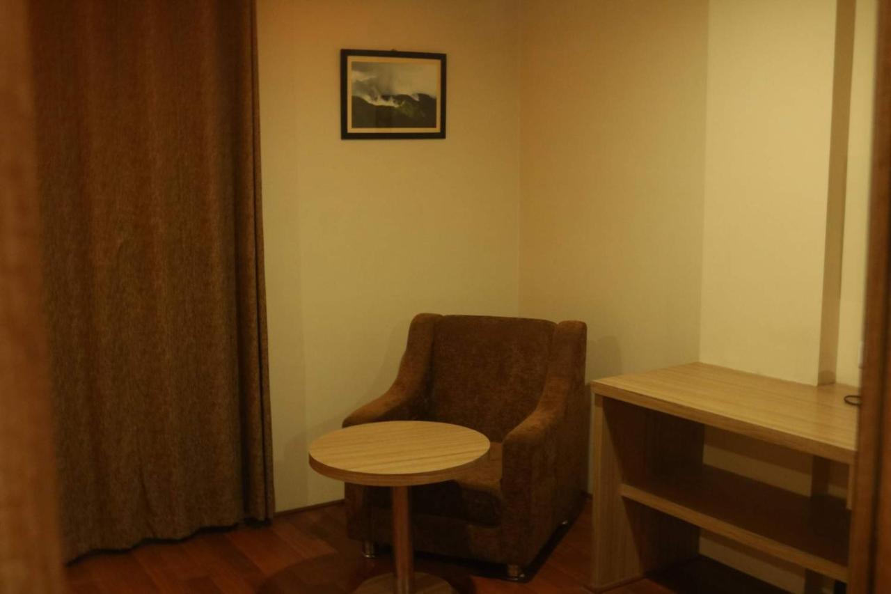 Hotel The Kalyaniz Gauháti Kültér fotó